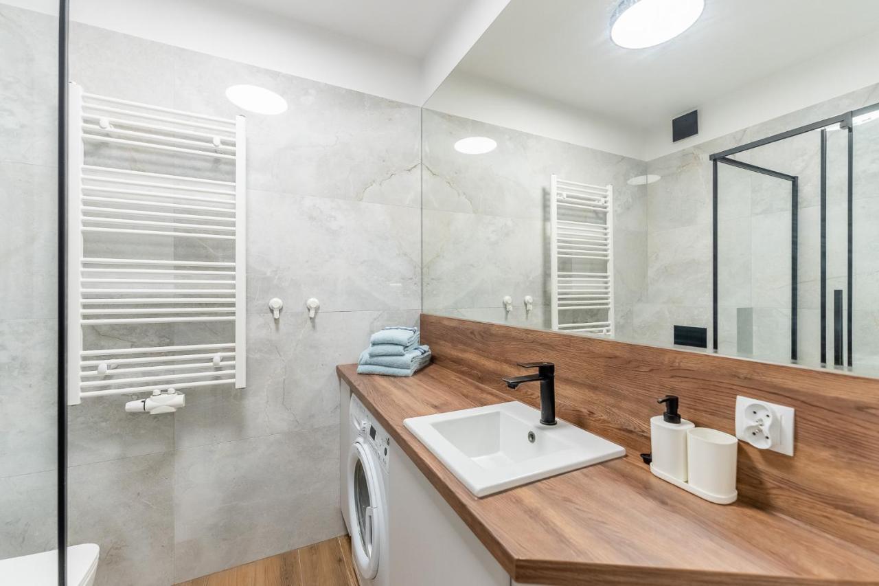 Apartamenty Promenada - Fredry 2 Kolobrzeg Luaran gambar