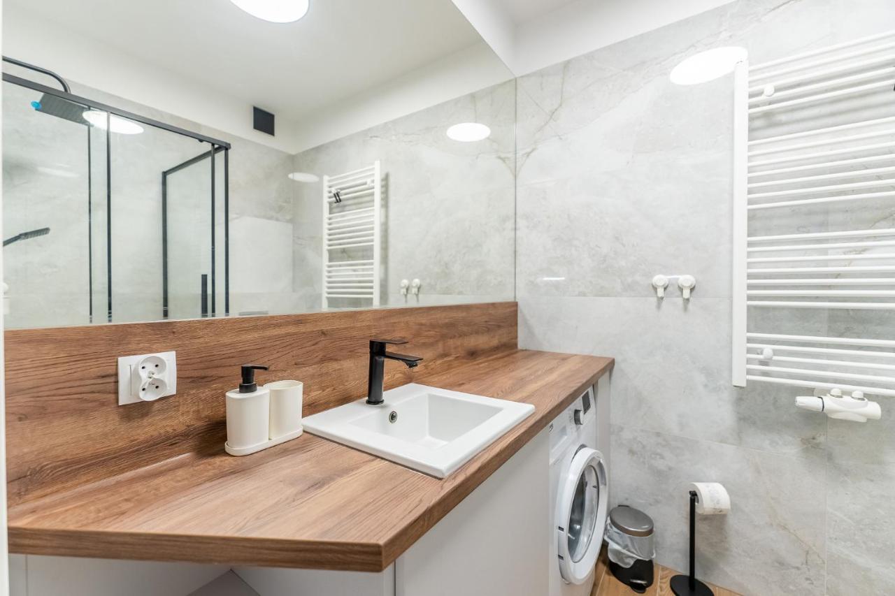 Apartamenty Promenada - Fredry 2 Kolobrzeg Luaran gambar